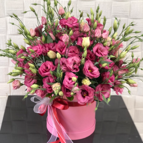  заказ цветов в Анталия Розовые лисиантусы в коробке