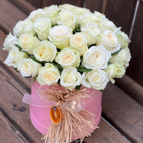 Antalya Çiçekçi Kutuda 25 Beyaz Gül